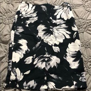 Black and white pencil skirt